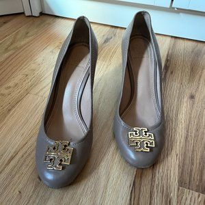 Tory Burch Melinda Wedges Size 7M